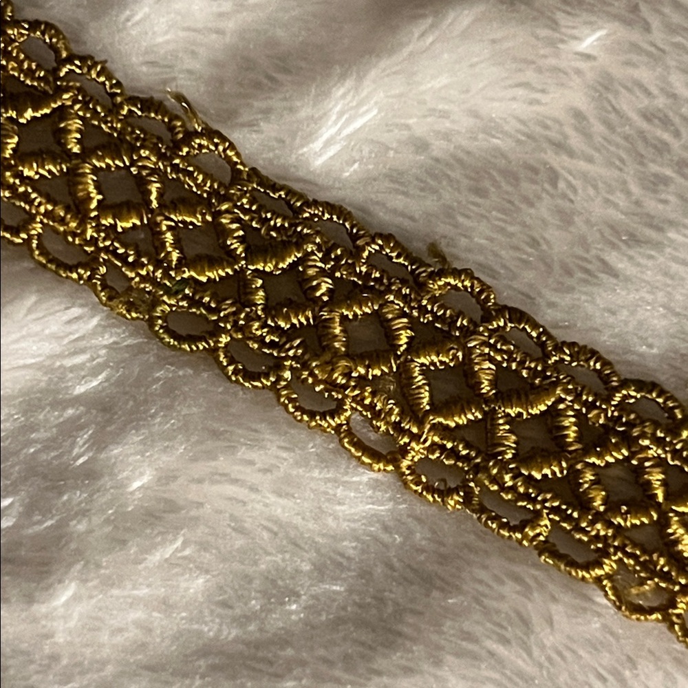 NWT BUNDLE OF 3 💋 CROCHETED LACE CHOKERS WITH EXTENDERS ROSE/GOLD/GREEN OS - Picture 10 of 12